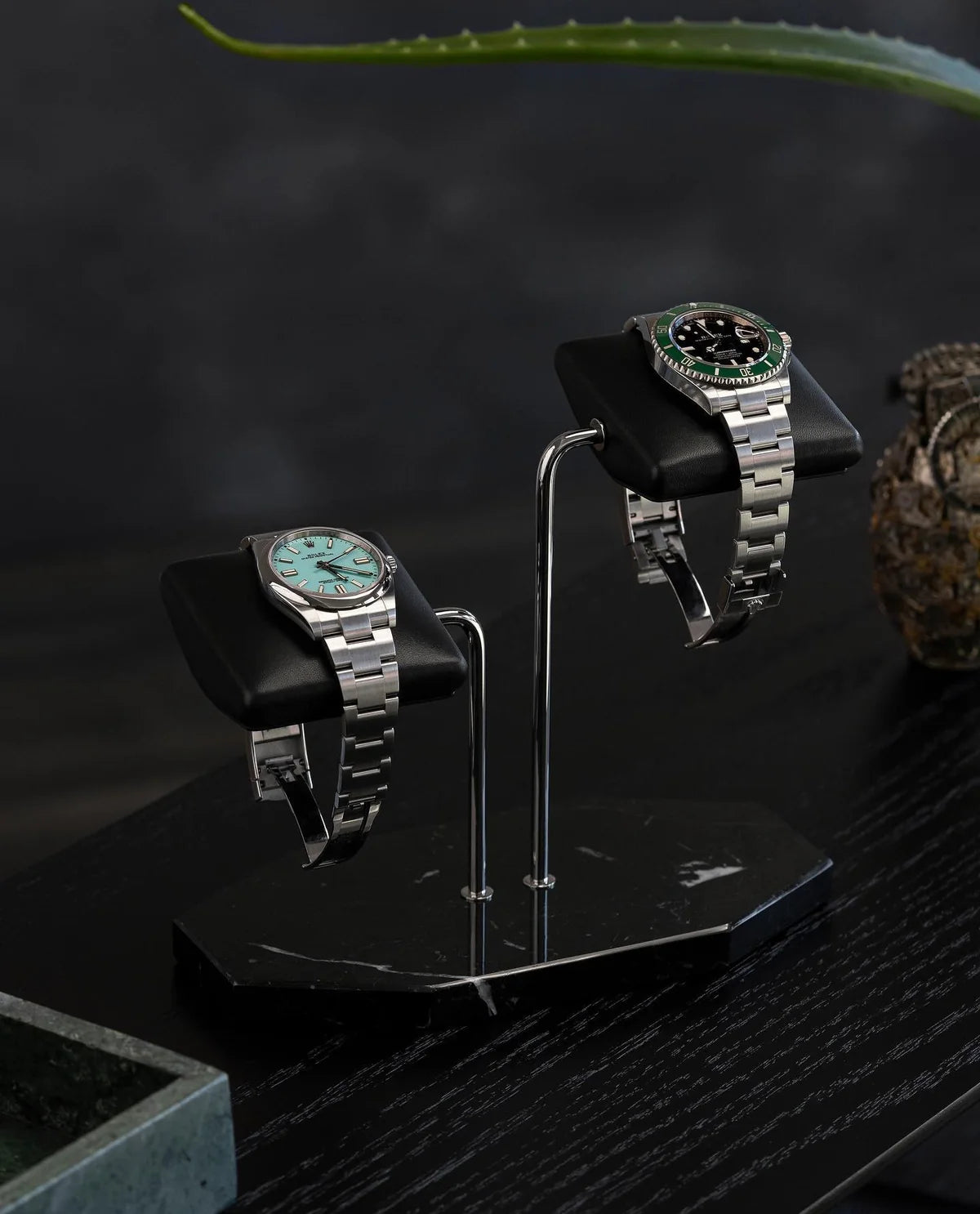 Fawes Hexagonal Watch Stand Double Cushion