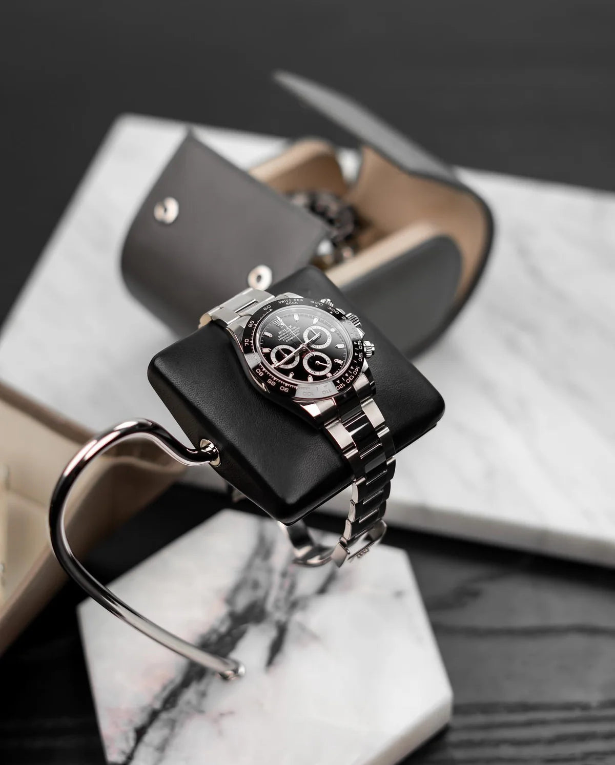 Fawes Hexagonal Watch Stand Single Cushion