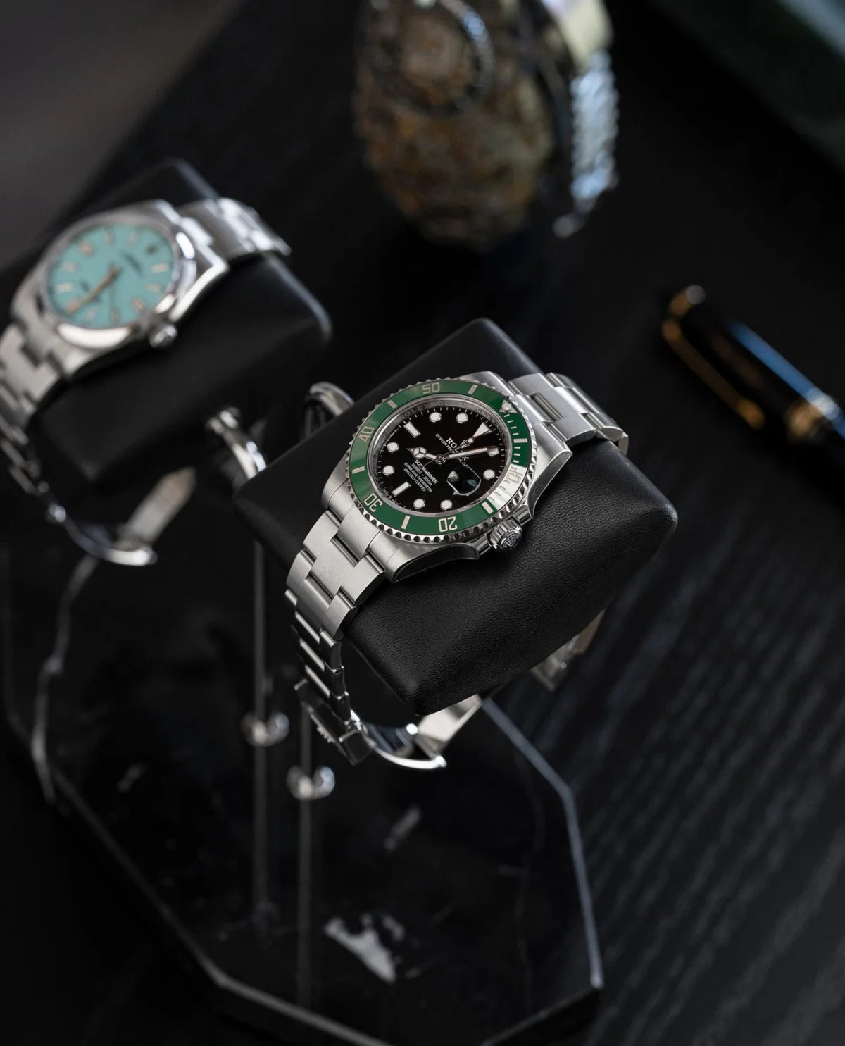 Fawes Hexagonal Watch Stand Double Cushion