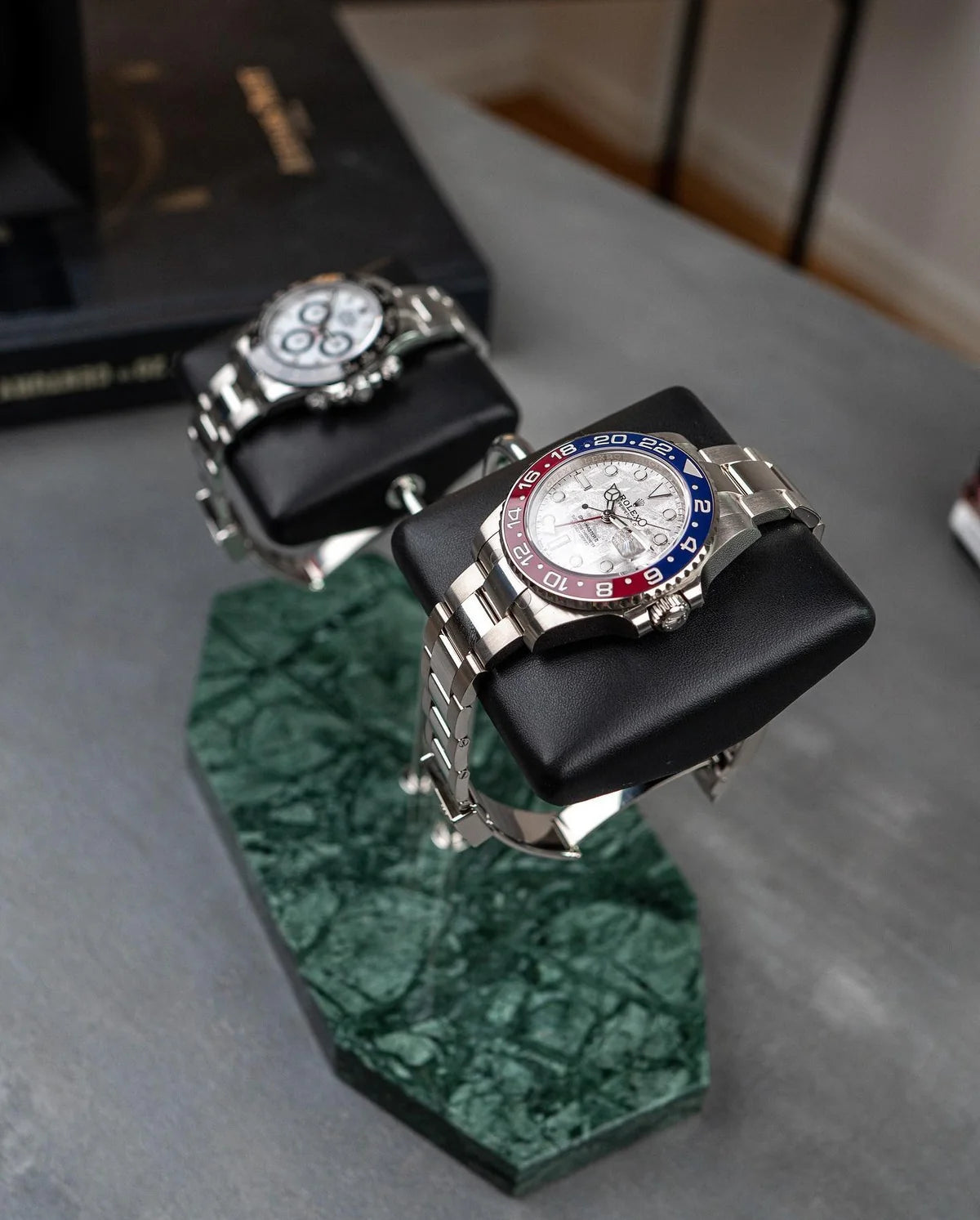 Fawes Hexagonal Watch Stand Double Cushion