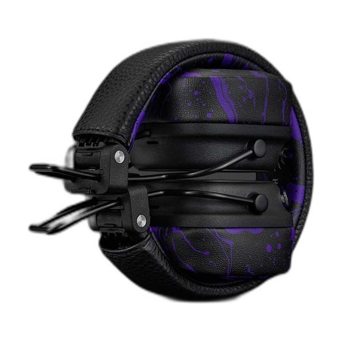 Marshall Major V Hendrix Edition ear cup with M-button detail
