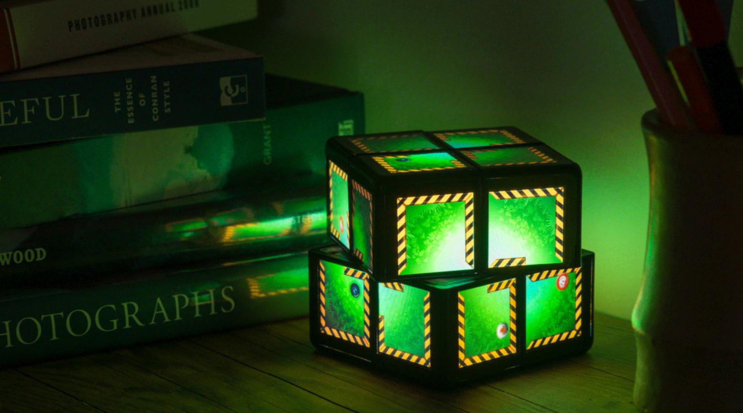 WOW Cube Black Edition smart gaming cube console