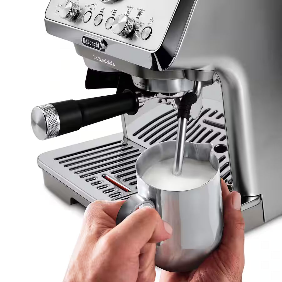 De'Longhi La Specialista Arte Evo EC9255.M steam wand and milk frothing