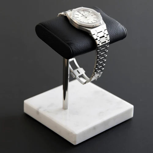 Personalized Apple Table Stand Watch