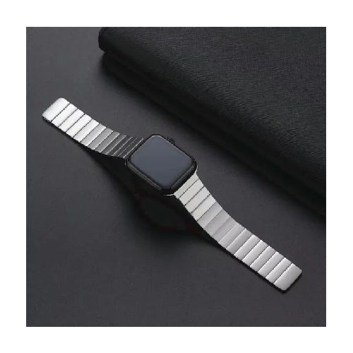 Ultra Modern Titanium Strap For Apple Watch 44MM 45MM Series 4 5 6 7 8 9 SE  SE 2 Gen - Starelabs® India