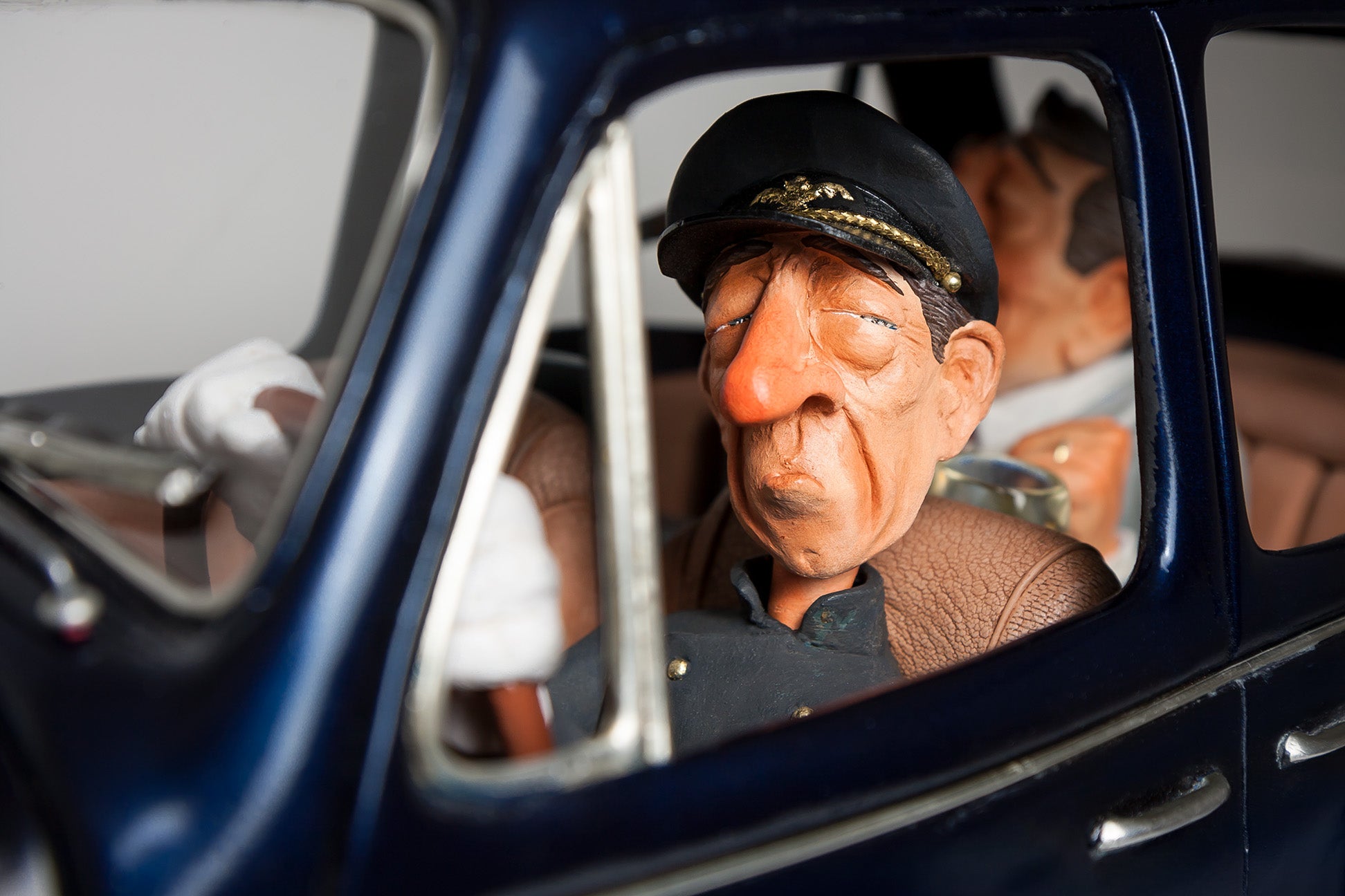Guillermo Forchino The Big Boss Limousine Figurine Sculpture Showpiece - Large